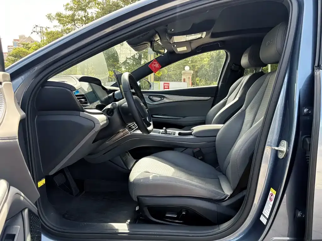 BYD Seal — фото 7