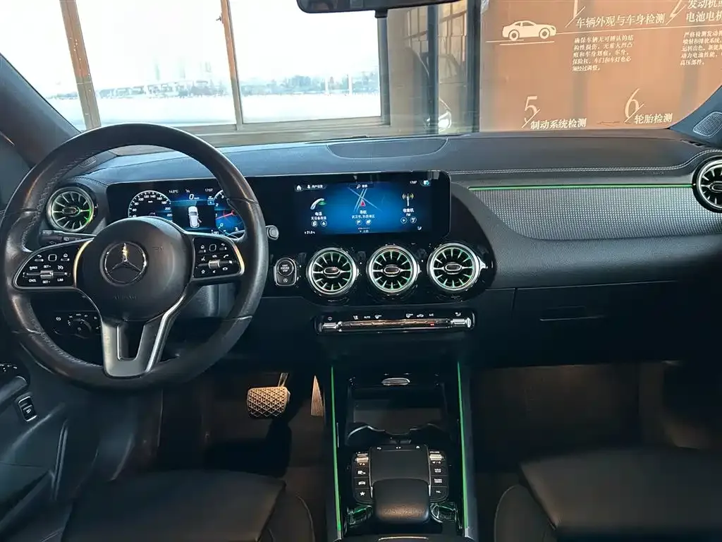 Mercedes-Benz GLA — фото 7