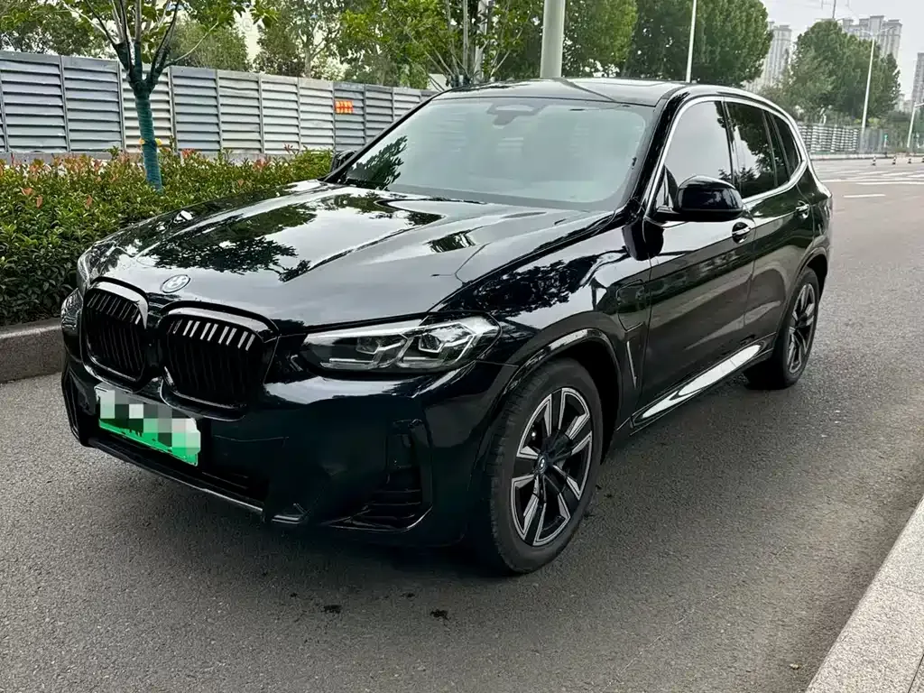 BMW iX3 — фото 2