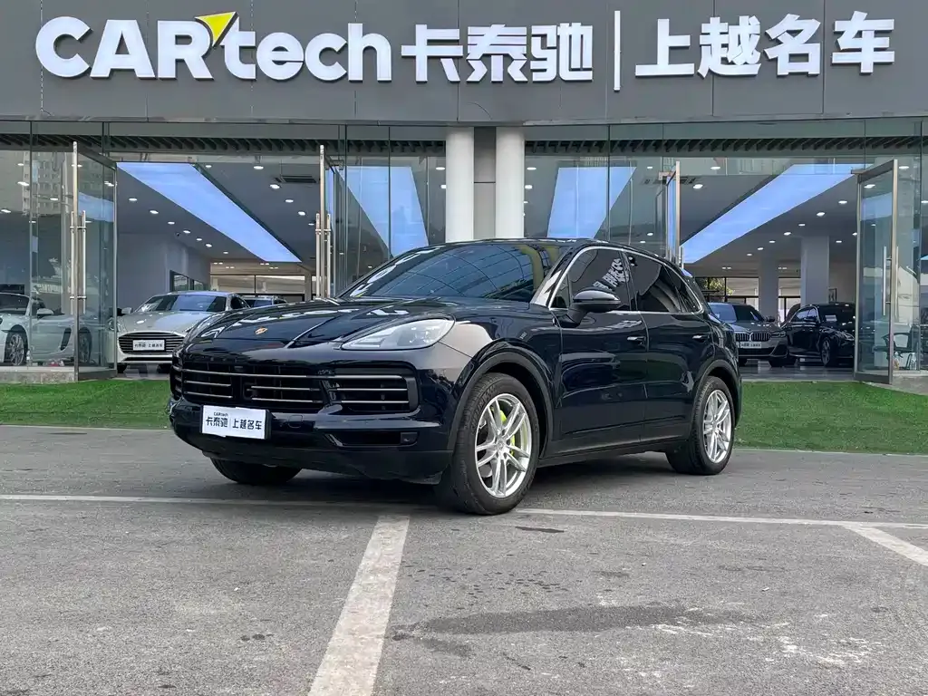 Porsche Cayenne Hybrid — фото 1