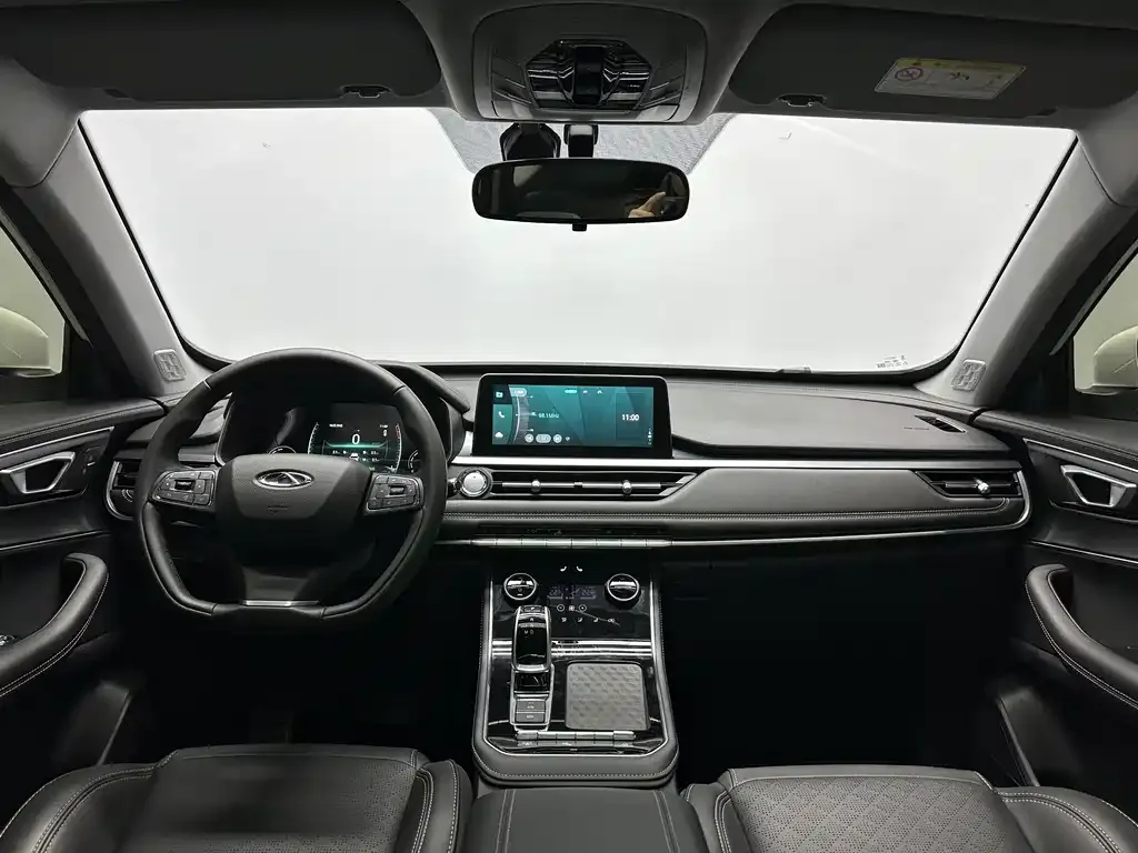 Chery Tiggo 8 — фото 10