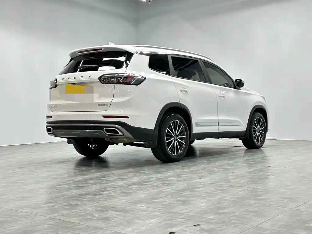 Chery Tiggo 8 — фото 2