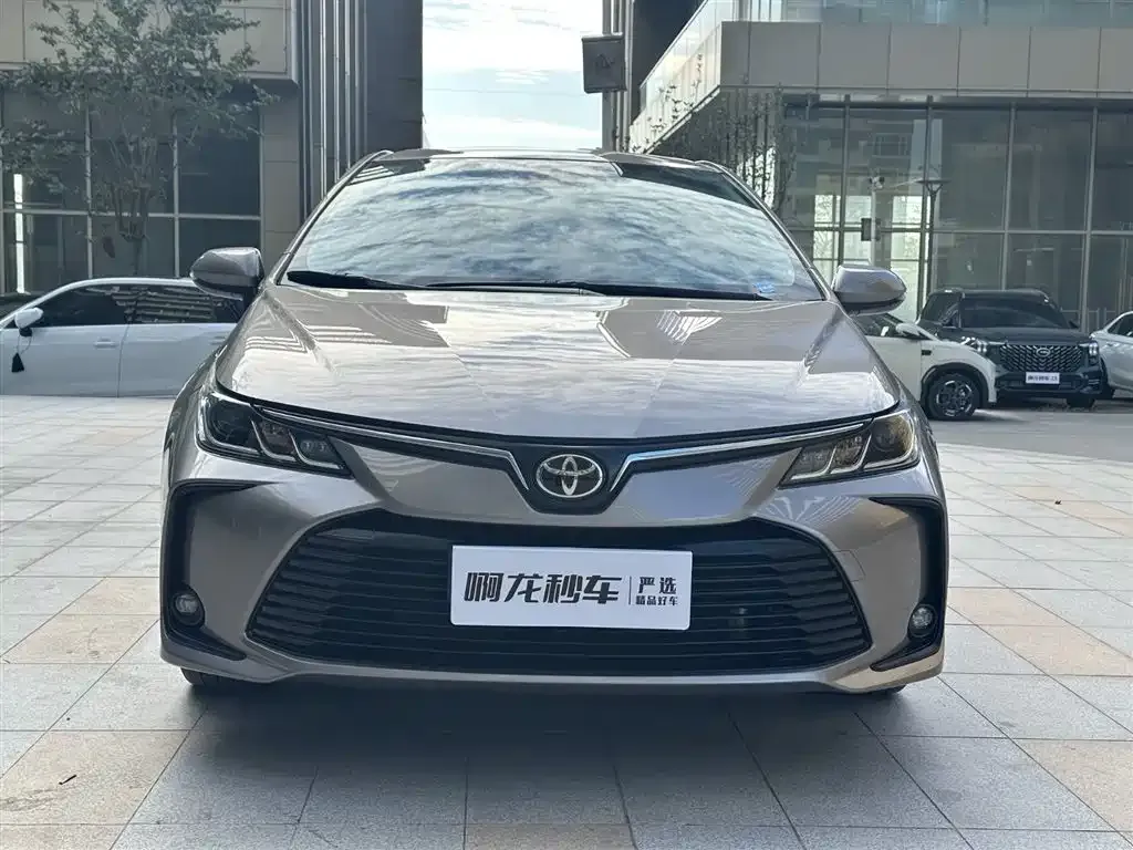 Toyota Corolla — фото 2