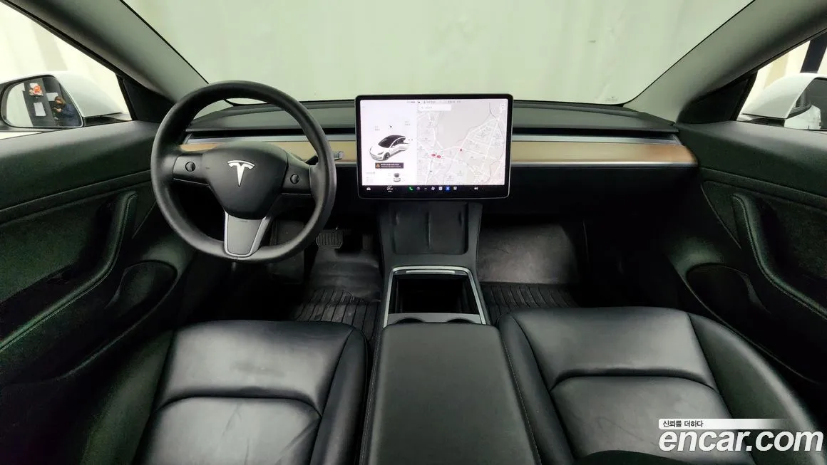 Tesla Model 3 — фото 7