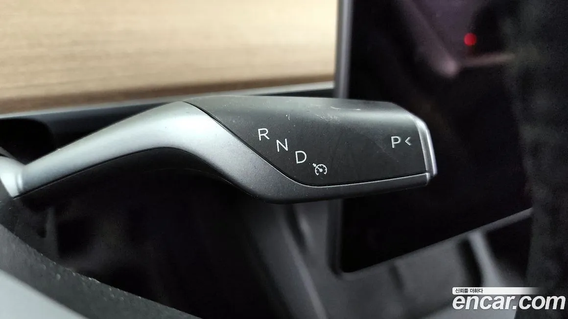 Tesla Model 3 — фото 9