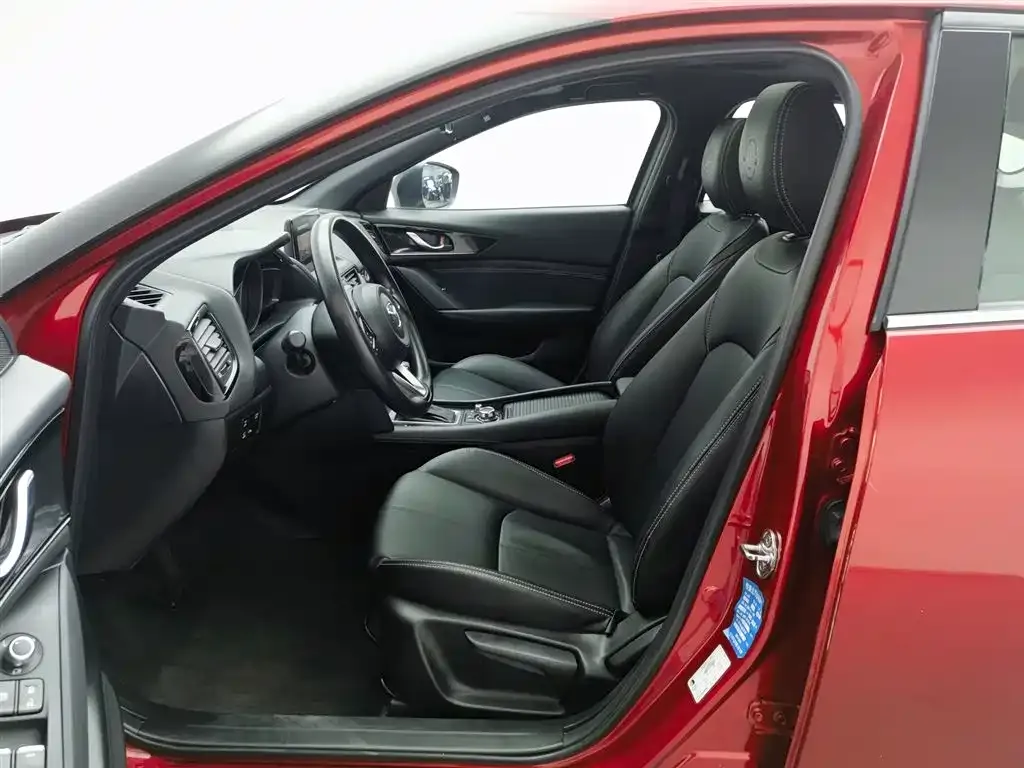Mazda CX-4 — фото 10