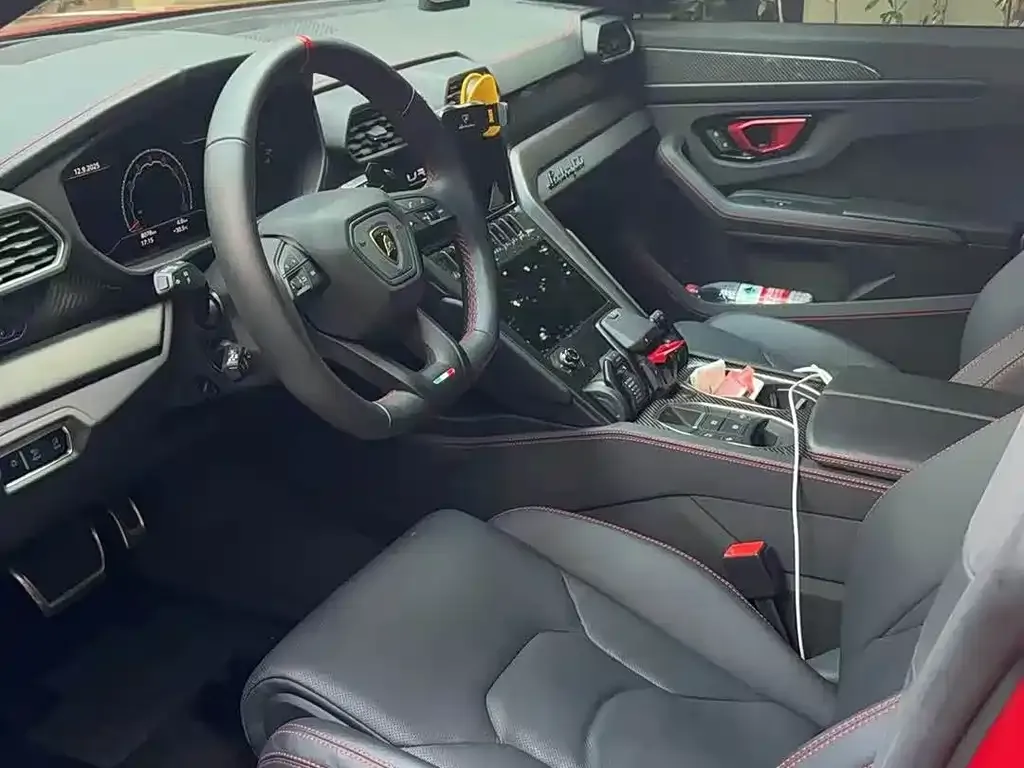 Lamborghini Urus — фото 3