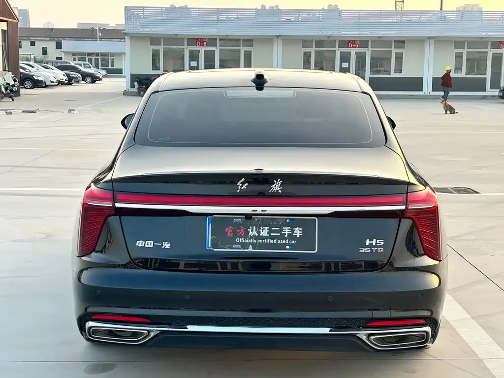 Hongqi H5 — фото 5