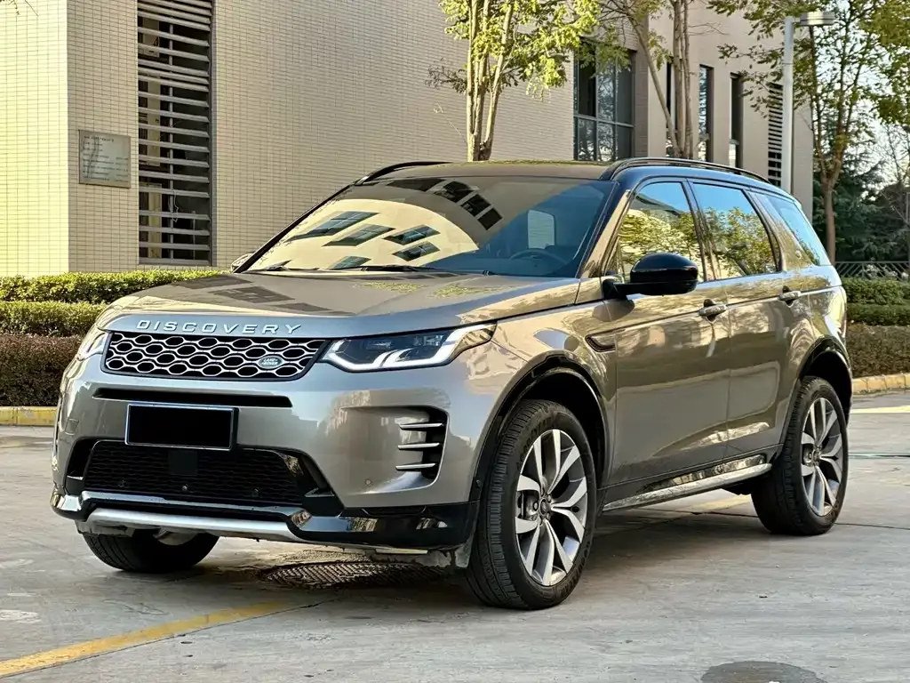 Land Rover Discovery Sport Hybrid — фото 1