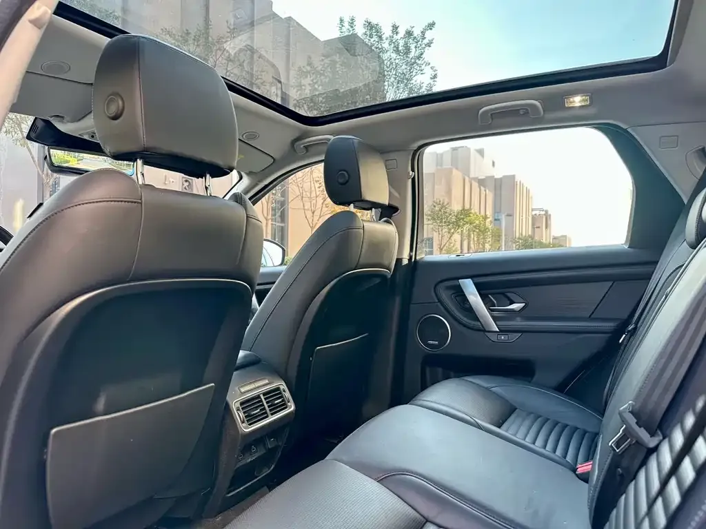 Land Rover Discovery Sport Hybrid — фото 6