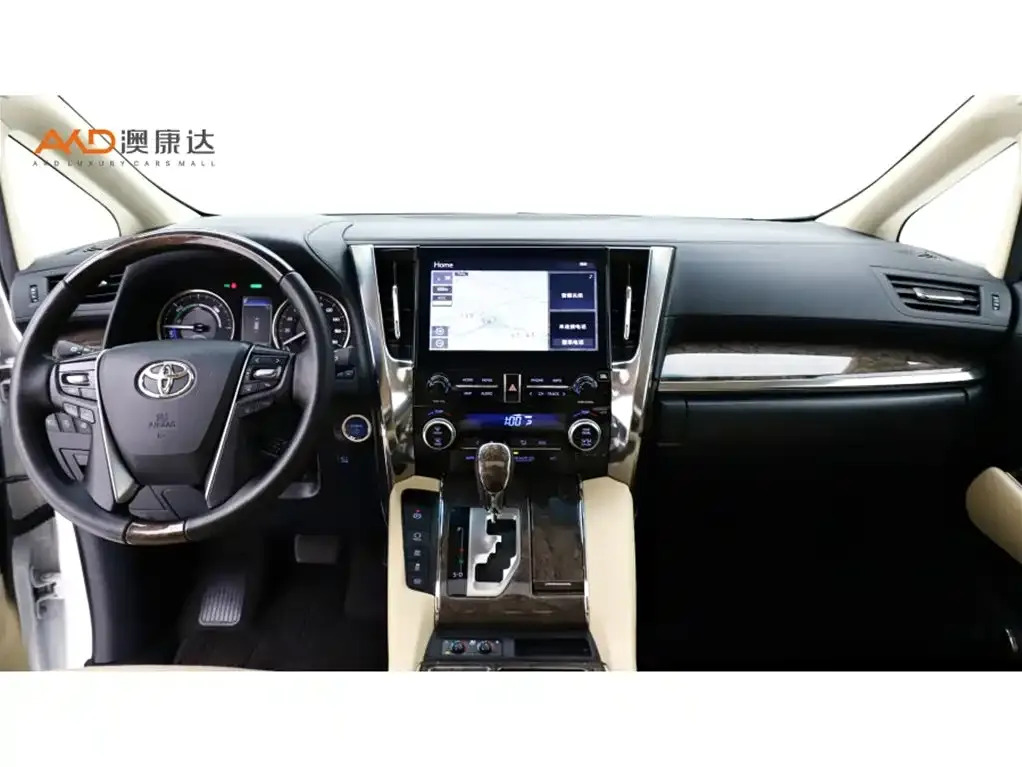 Toyota Alphard — фото 5