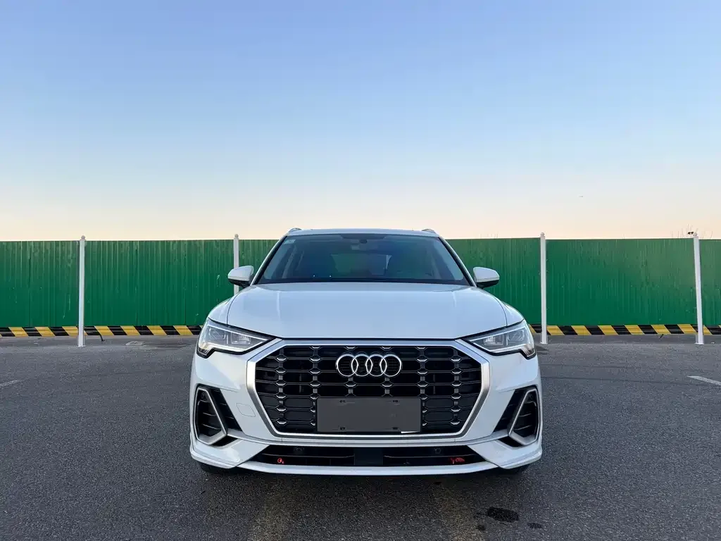 Audi Q3 — фото 2