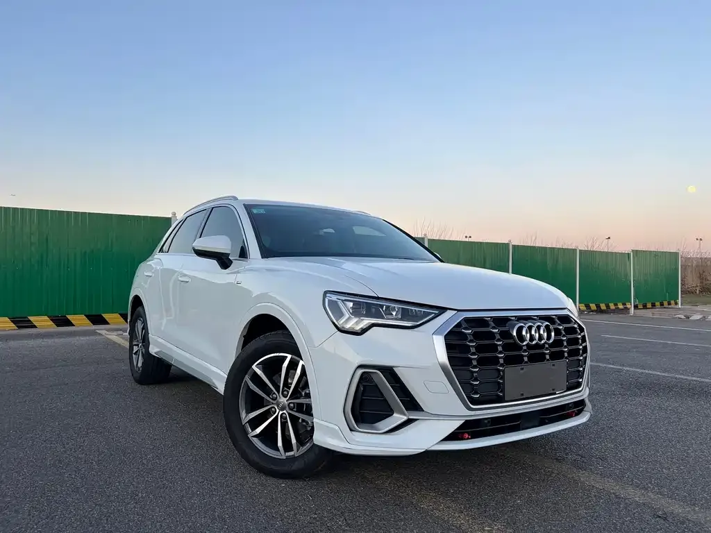 Audi Q3 — фото 3