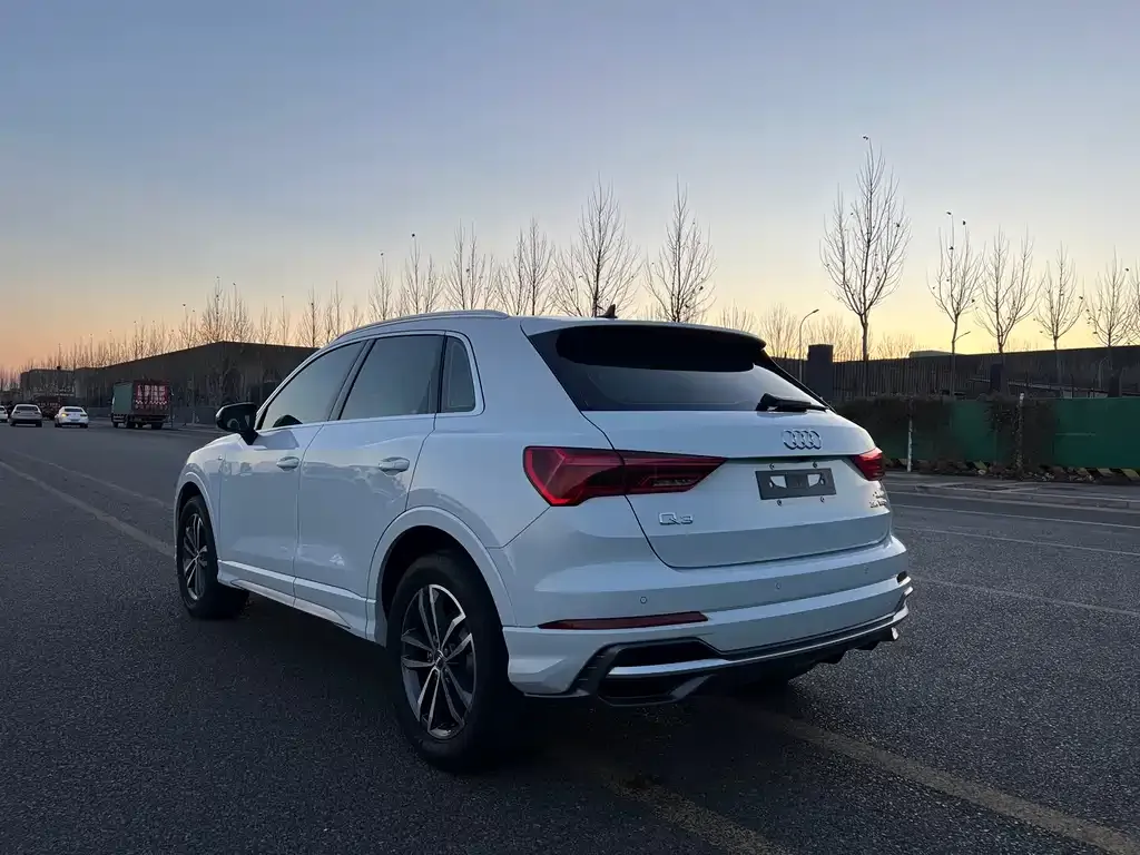 Audi Q3 — фото 5