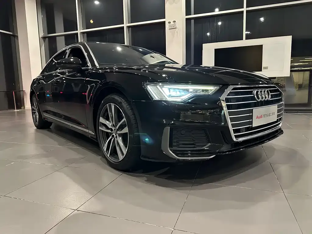 Audi A6L — фото 2