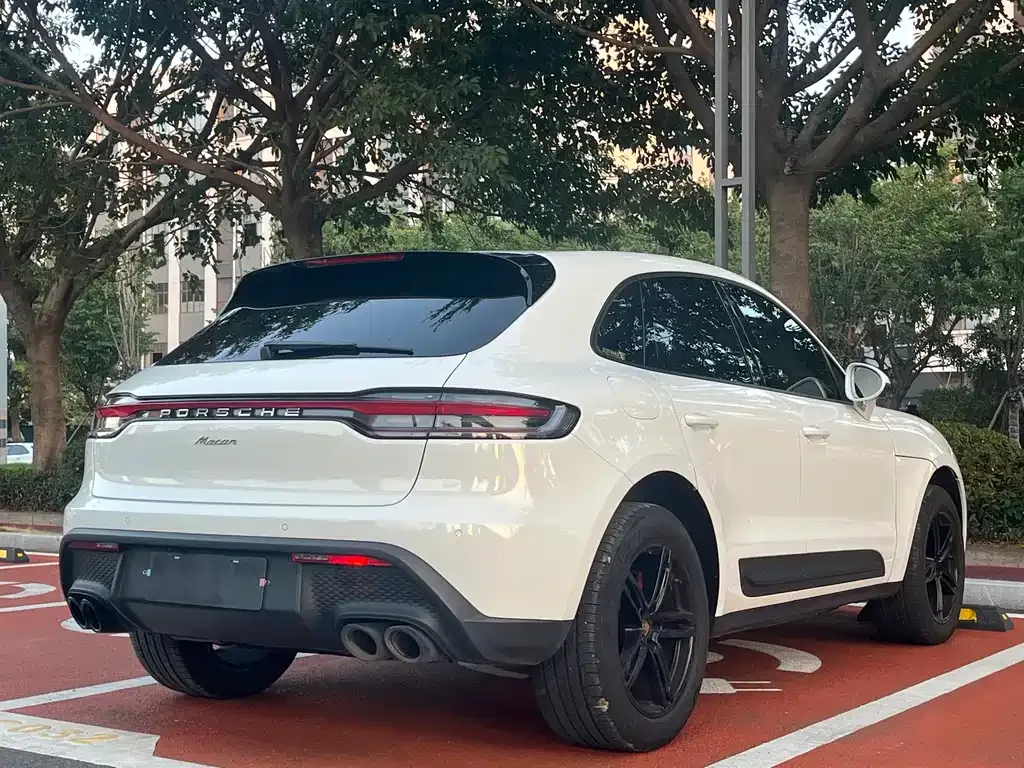 Porsche Macan — фото 9