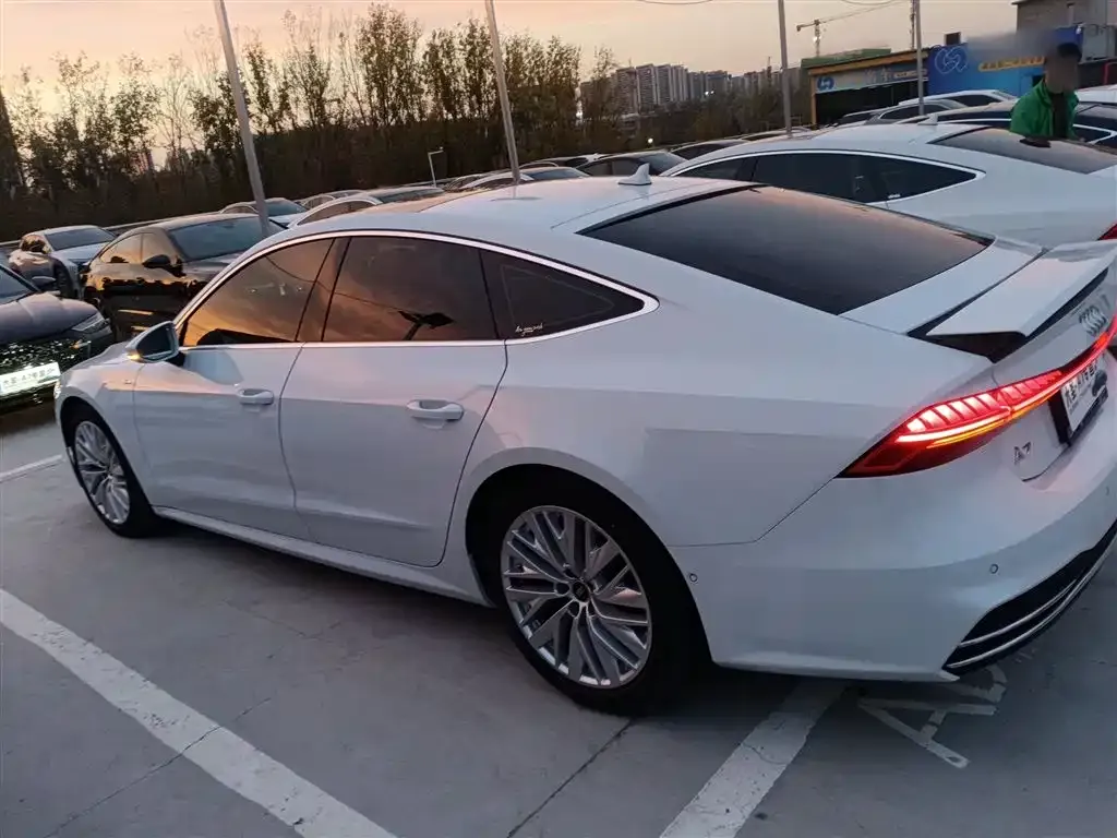 Audi A7 — фото 5
