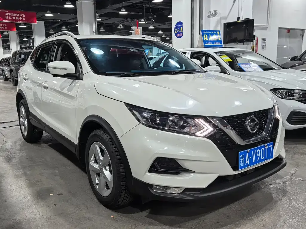 Nissan Qashqai — фото 2