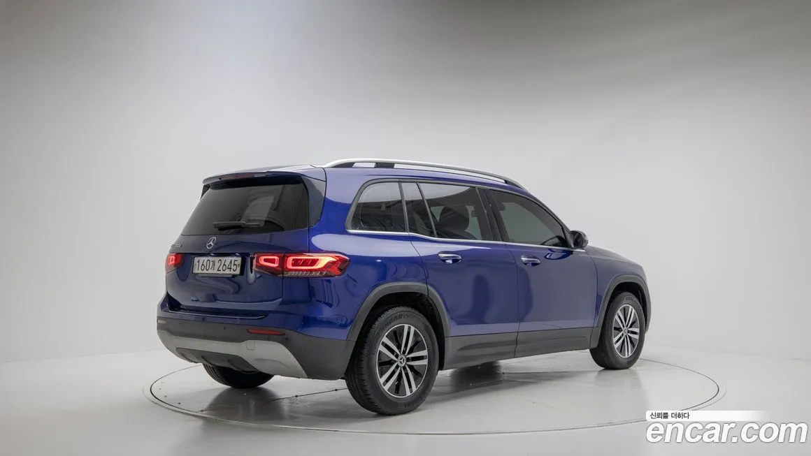 Mercedes-Benz GLB-Class — фото 2