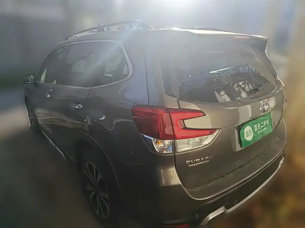 Subaru Forester — фото 5