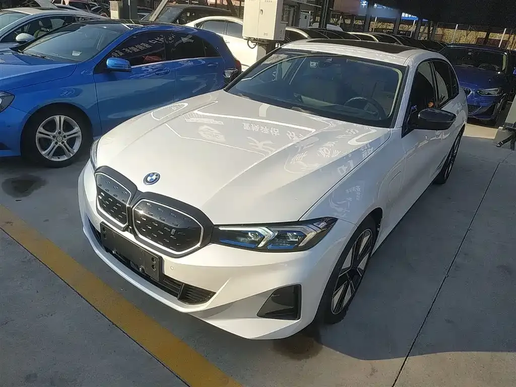 BMW i3 — фото 1