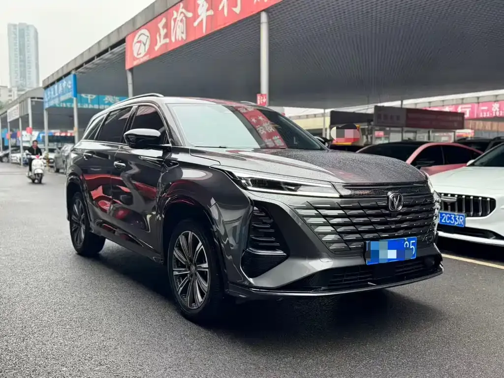 Changan CS75PLUS — фото 3