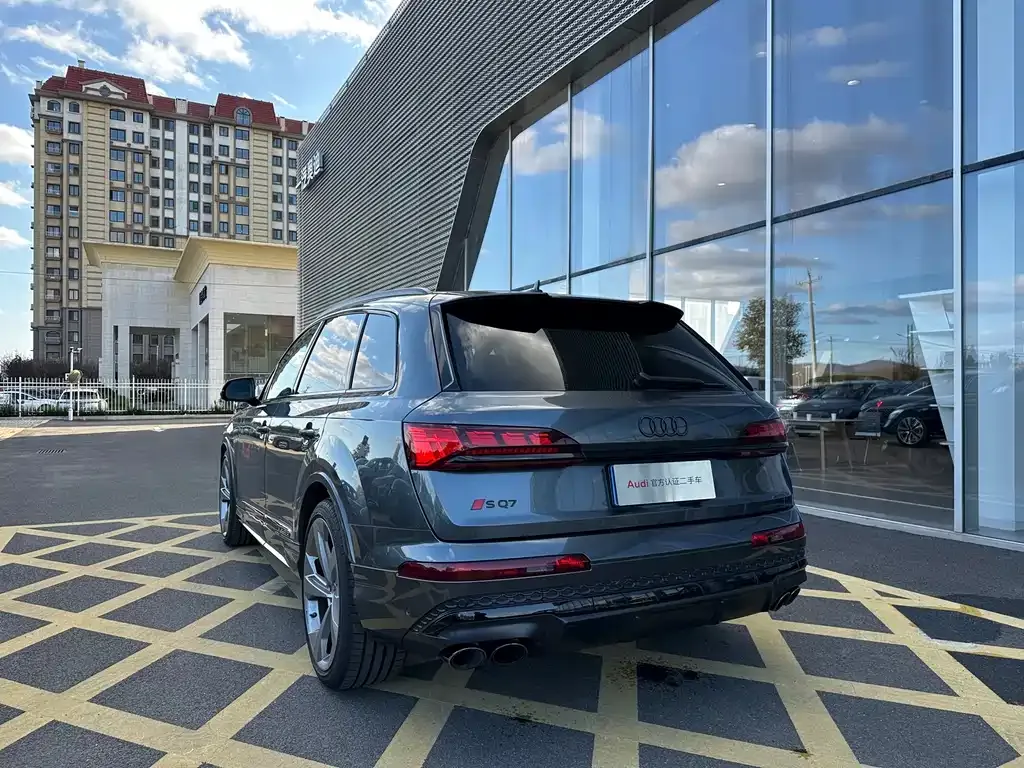 Audi SQ7 — фото 5