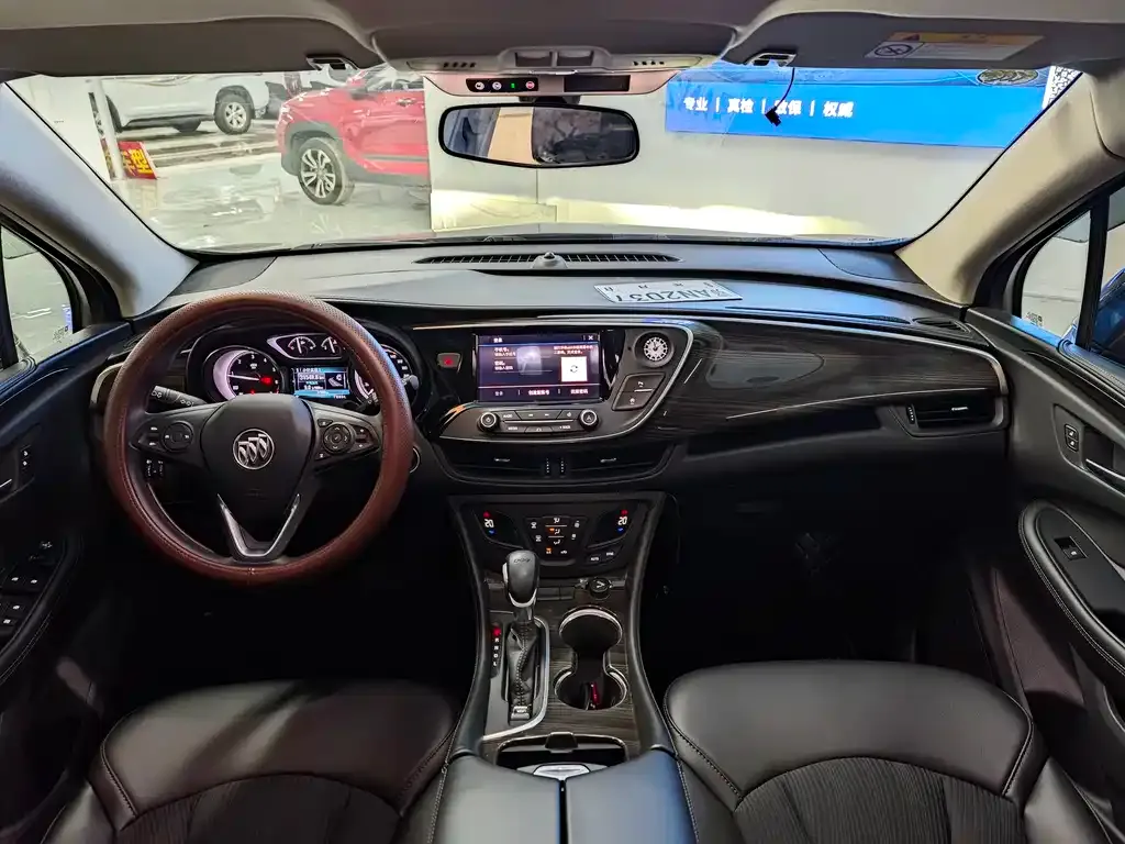 Buick Envision Plus — фото 5