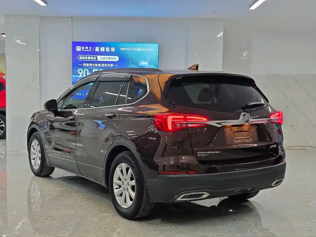 Buick Envision Plus — фото 9