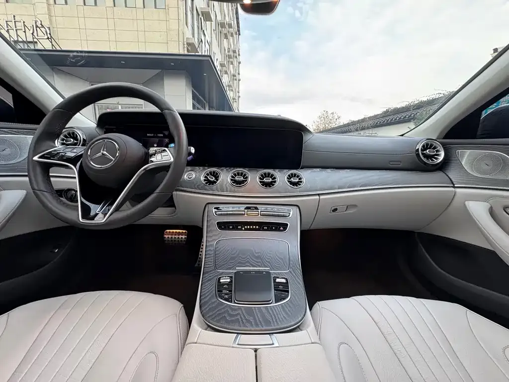 Mercedes-Benz CLS — фото 9