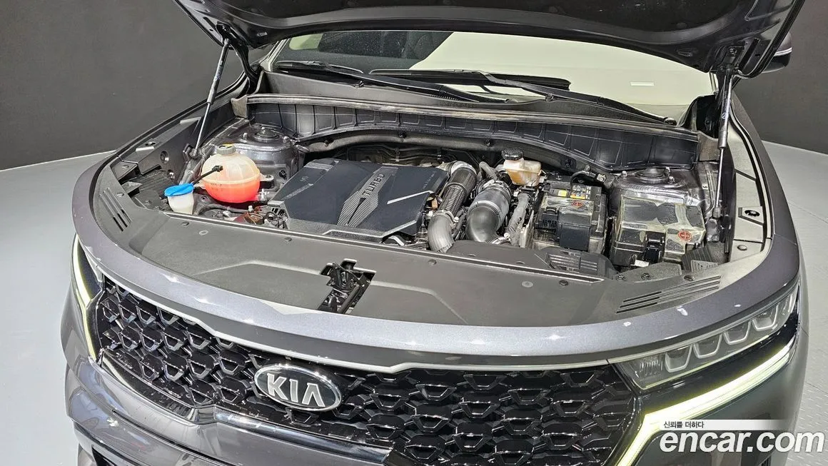 Kia Sorento — фото 6