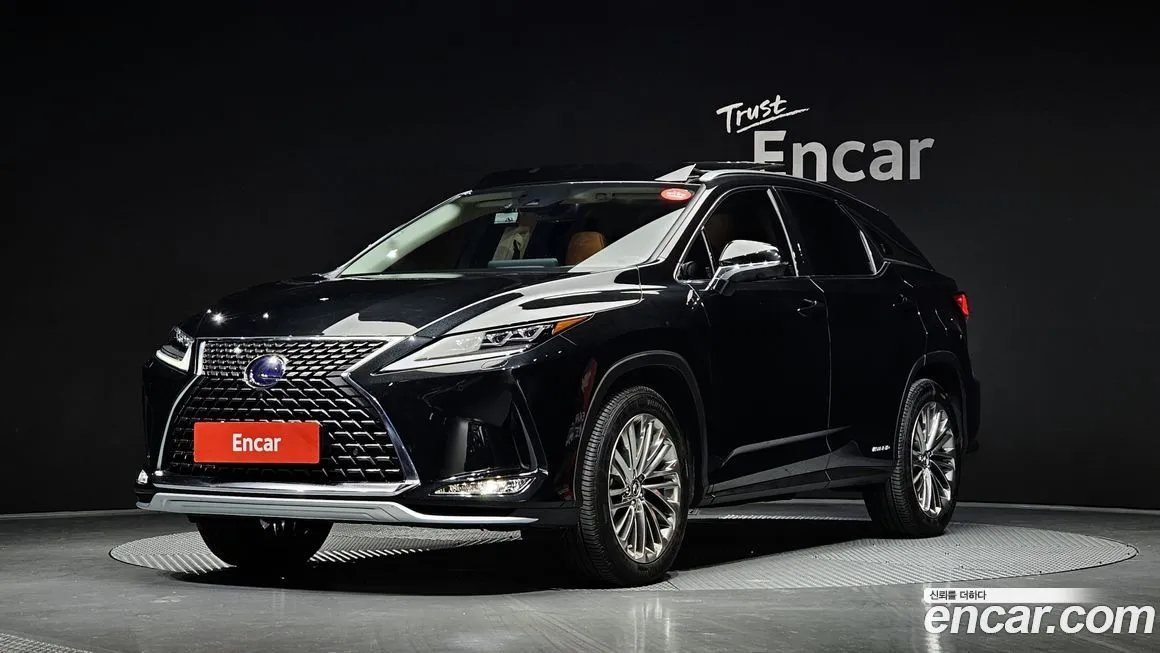 Lexus RX — фото 1