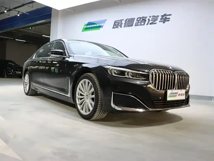 BMW 7 Series — фото 4