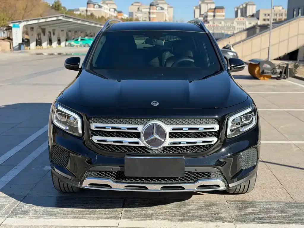 Mercedes-Benz GLB — фото 4