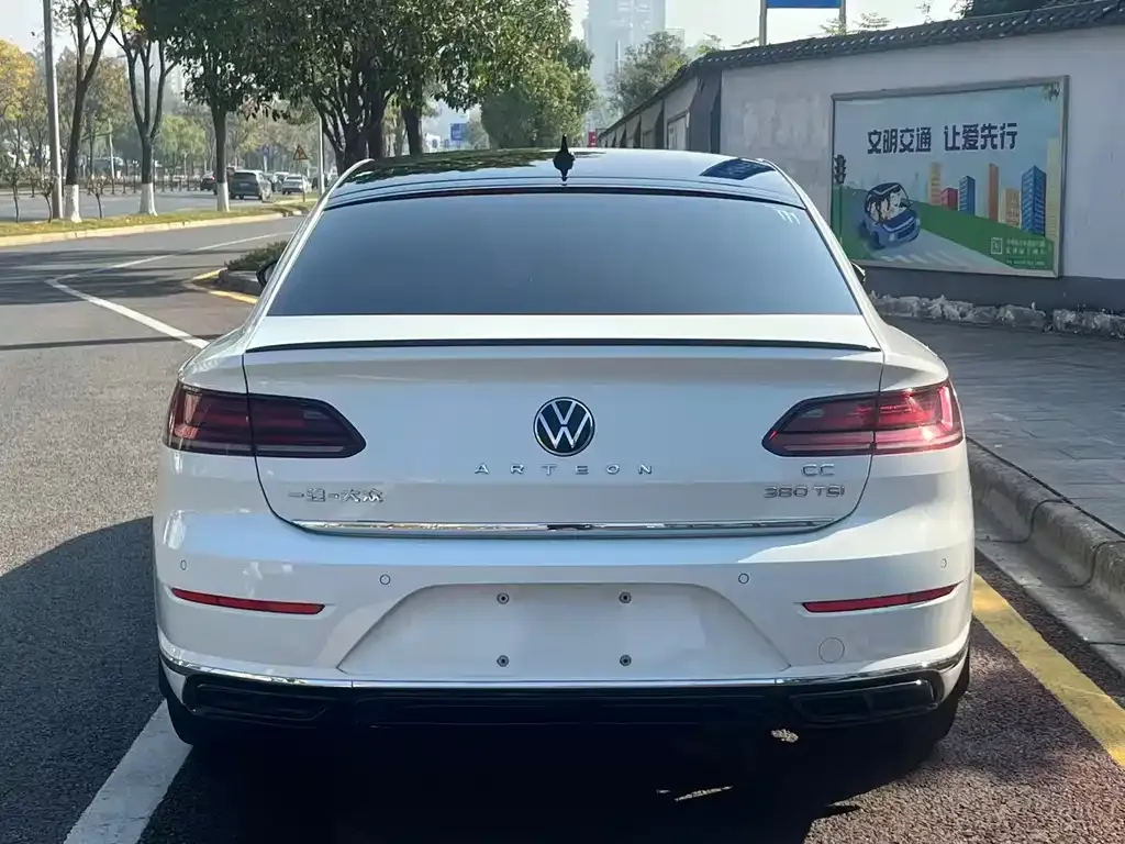 Volkswagen CC — фото 6