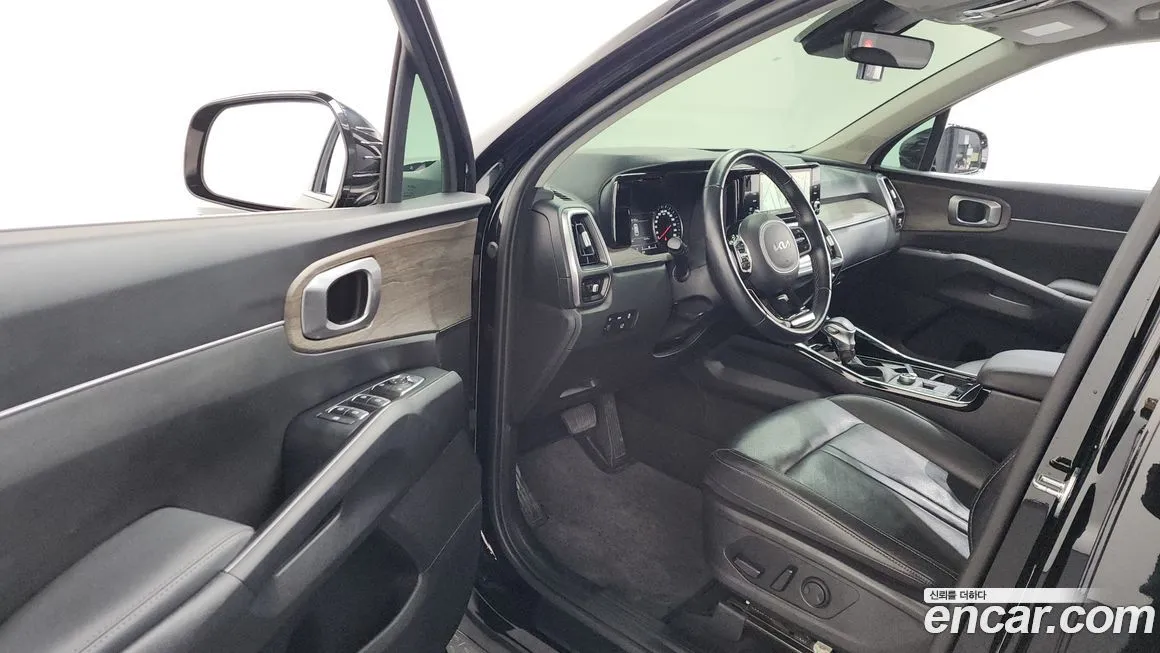 Kia Sorento — фото 10