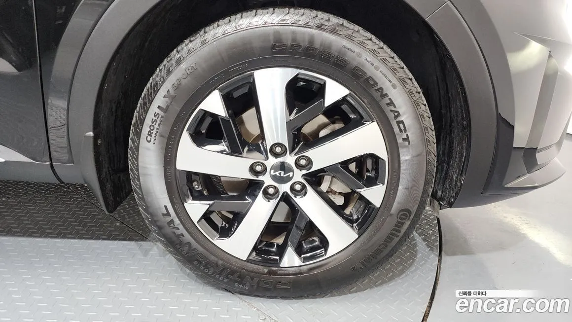 Kia Sorento — фото 5