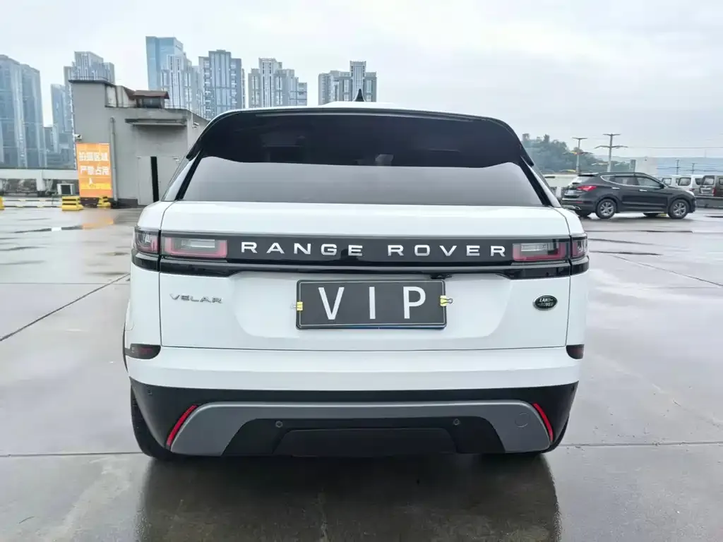 Land Rover Velar — фото 10