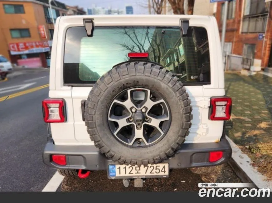 Jeep Wrangler — фото 2