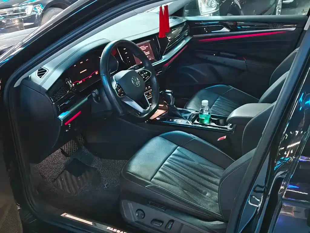 Volkswagen Passat — фото 5