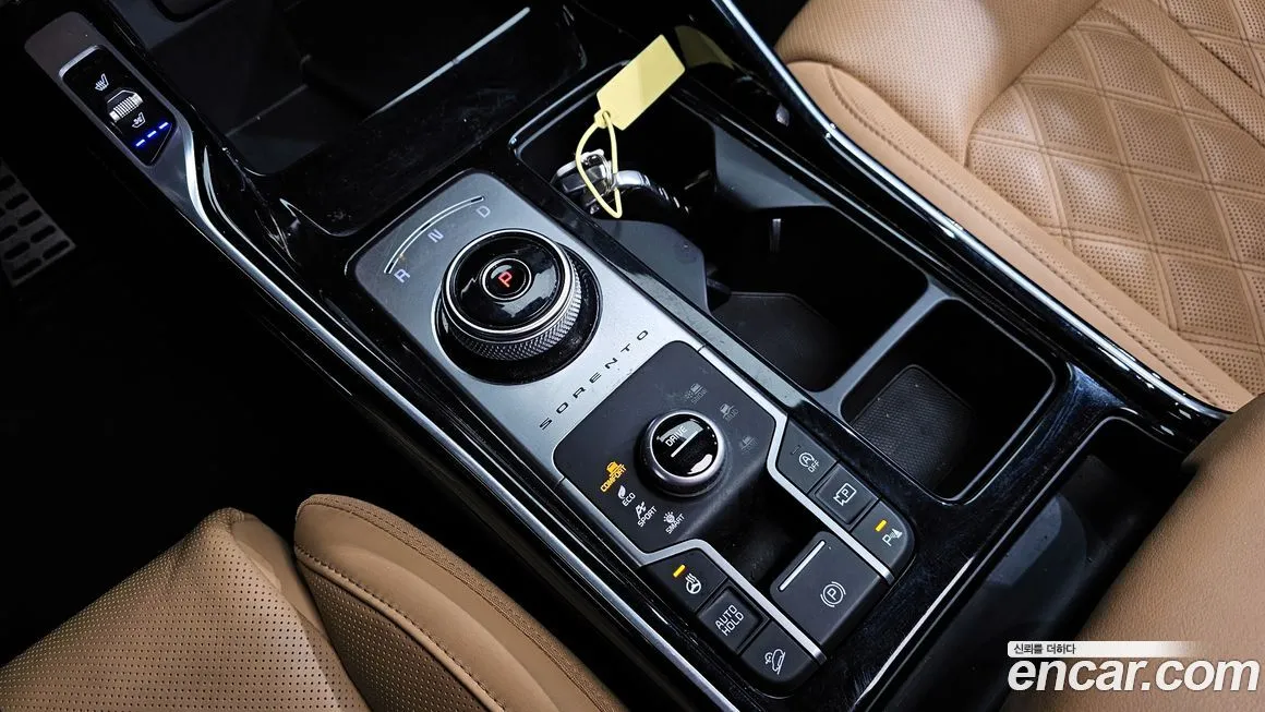 Kia Sorento — фото 9