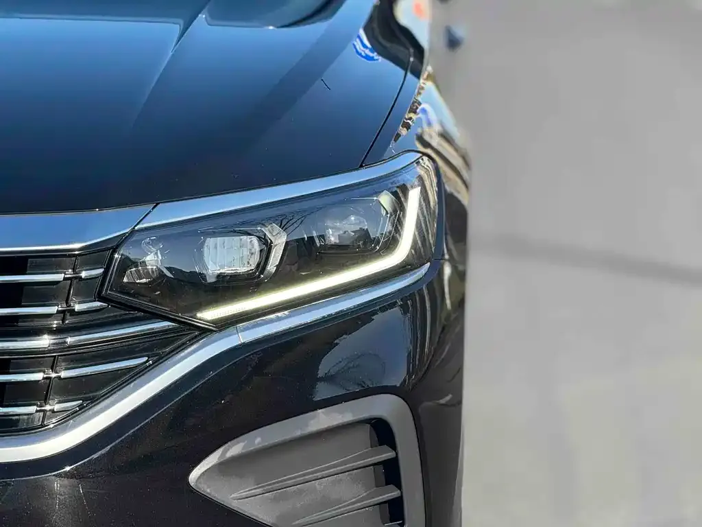 Volkswagen Passat — фото 4