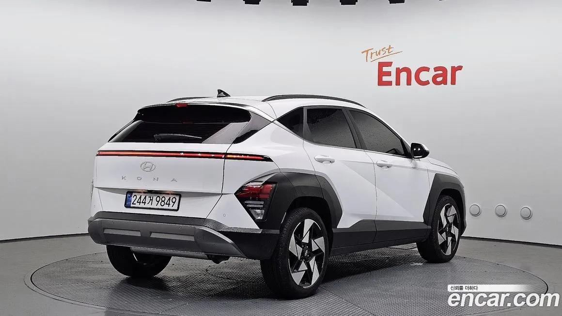 Hyundai Kona — фото 2