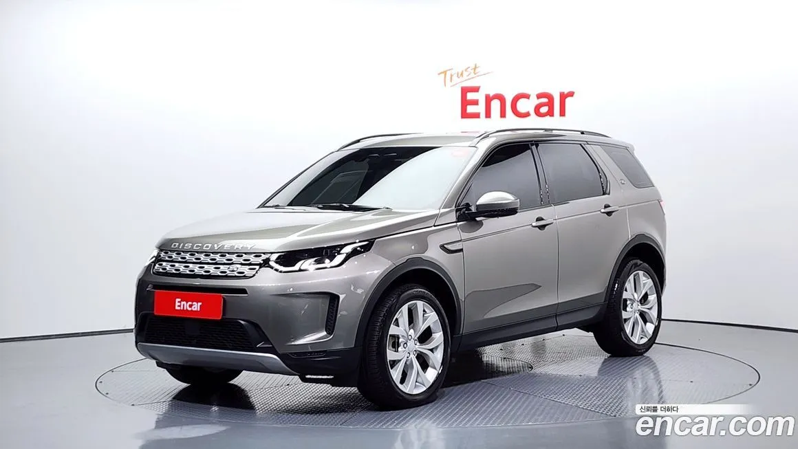 Land Rover Discovery Sport — фото 1