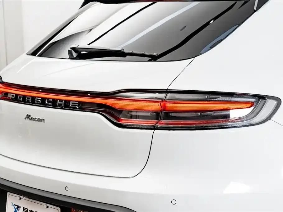 Porsche Macan — фото 10
