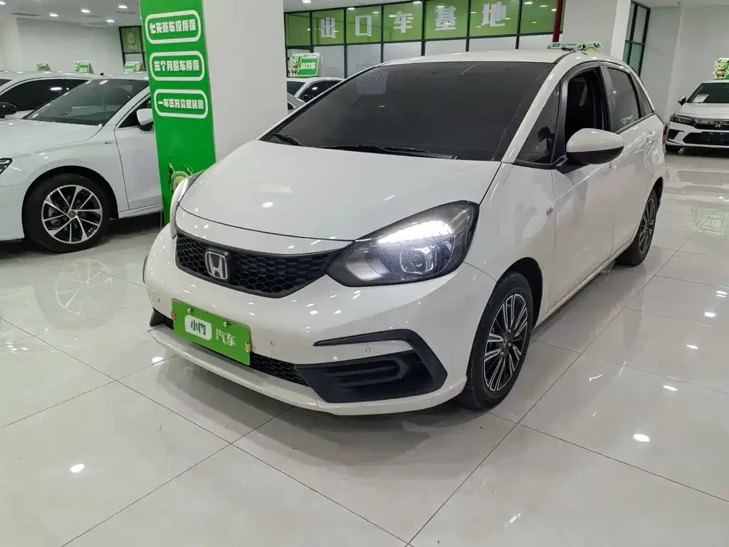 Honda Fit — фото 1