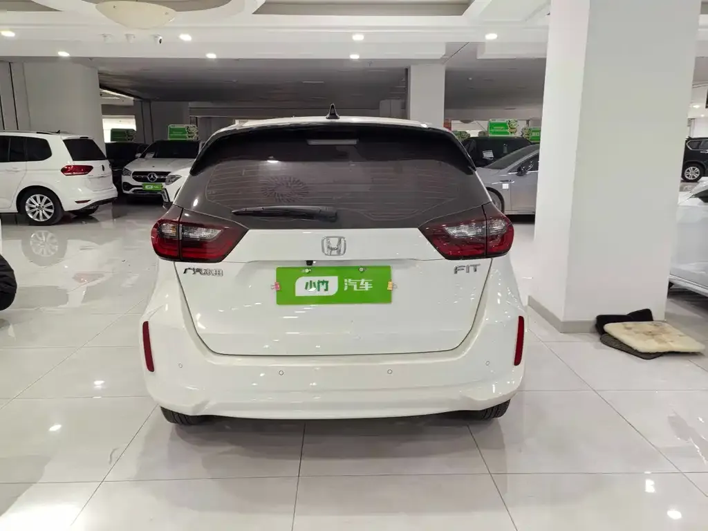 Honda Fit — фото 4