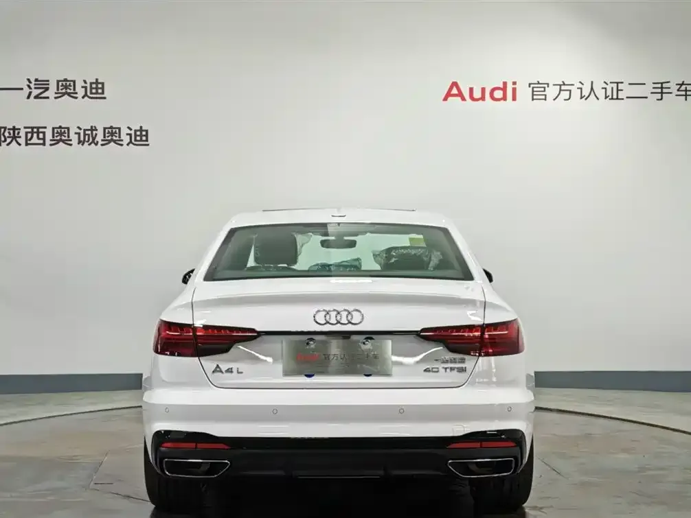 Audi A4L — фото 5