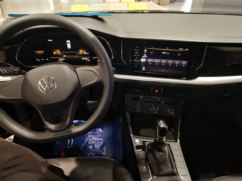 Volkswagen Passat — фото 10