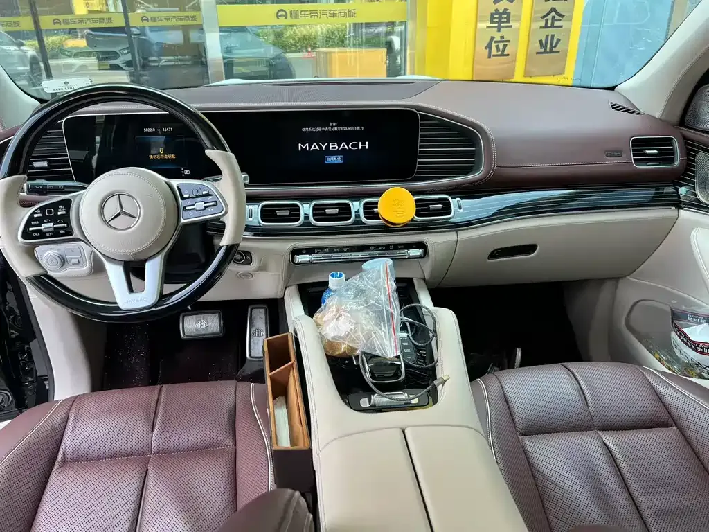 Mercedes-Benz GLS — фото 6